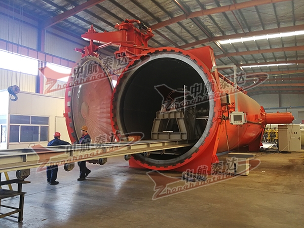 大型熱壓罐600x450 2