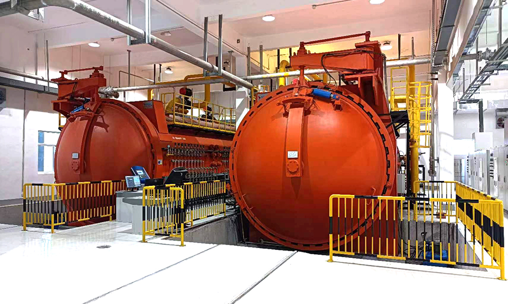 中航工業(yè)濟(jì)南特種結(jié)構(gòu)研究所637所φ3500x9000mmx2臺(tái)250℃1